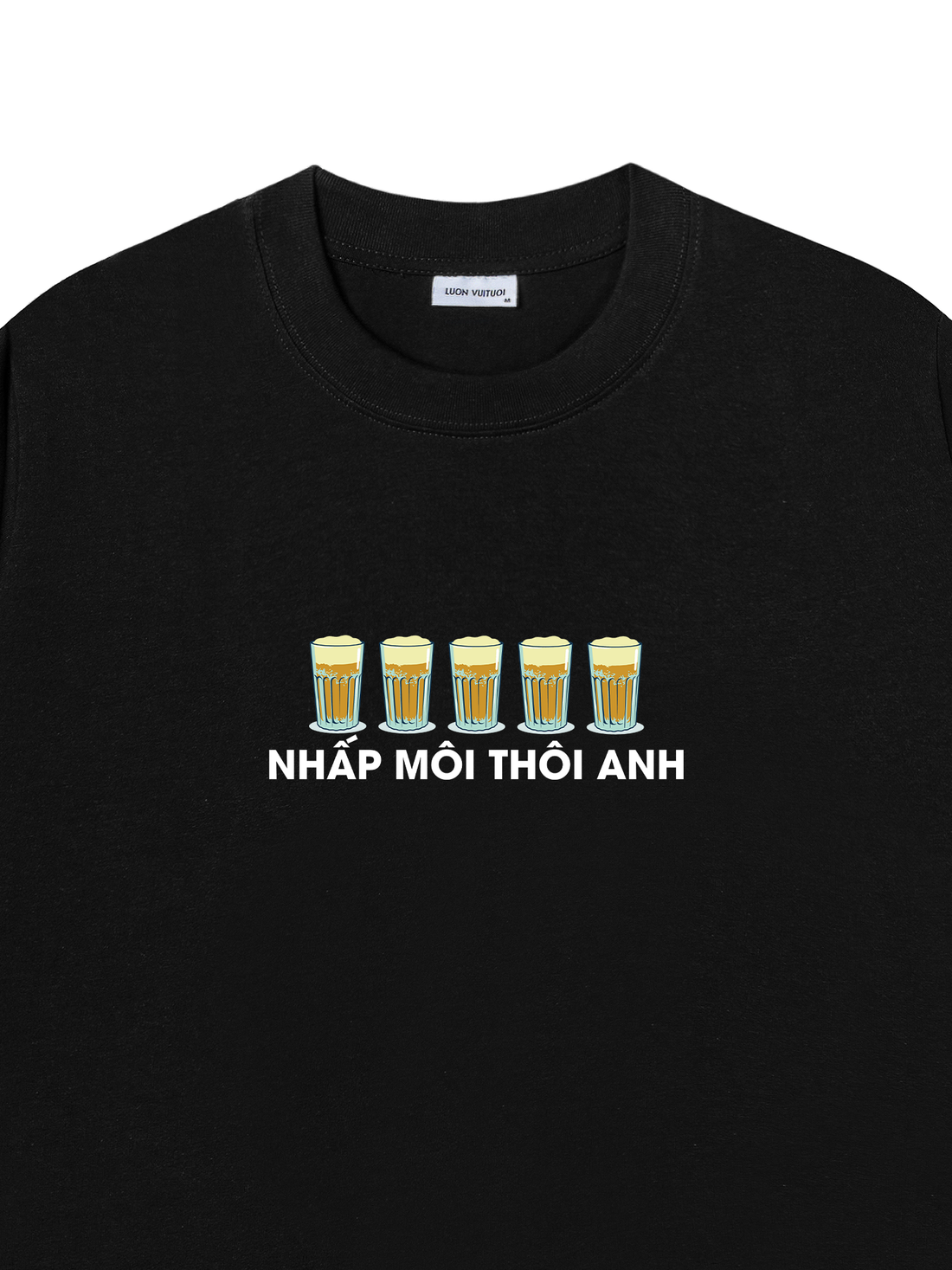 Áo Thun Nhấp Môi Thôi Anh